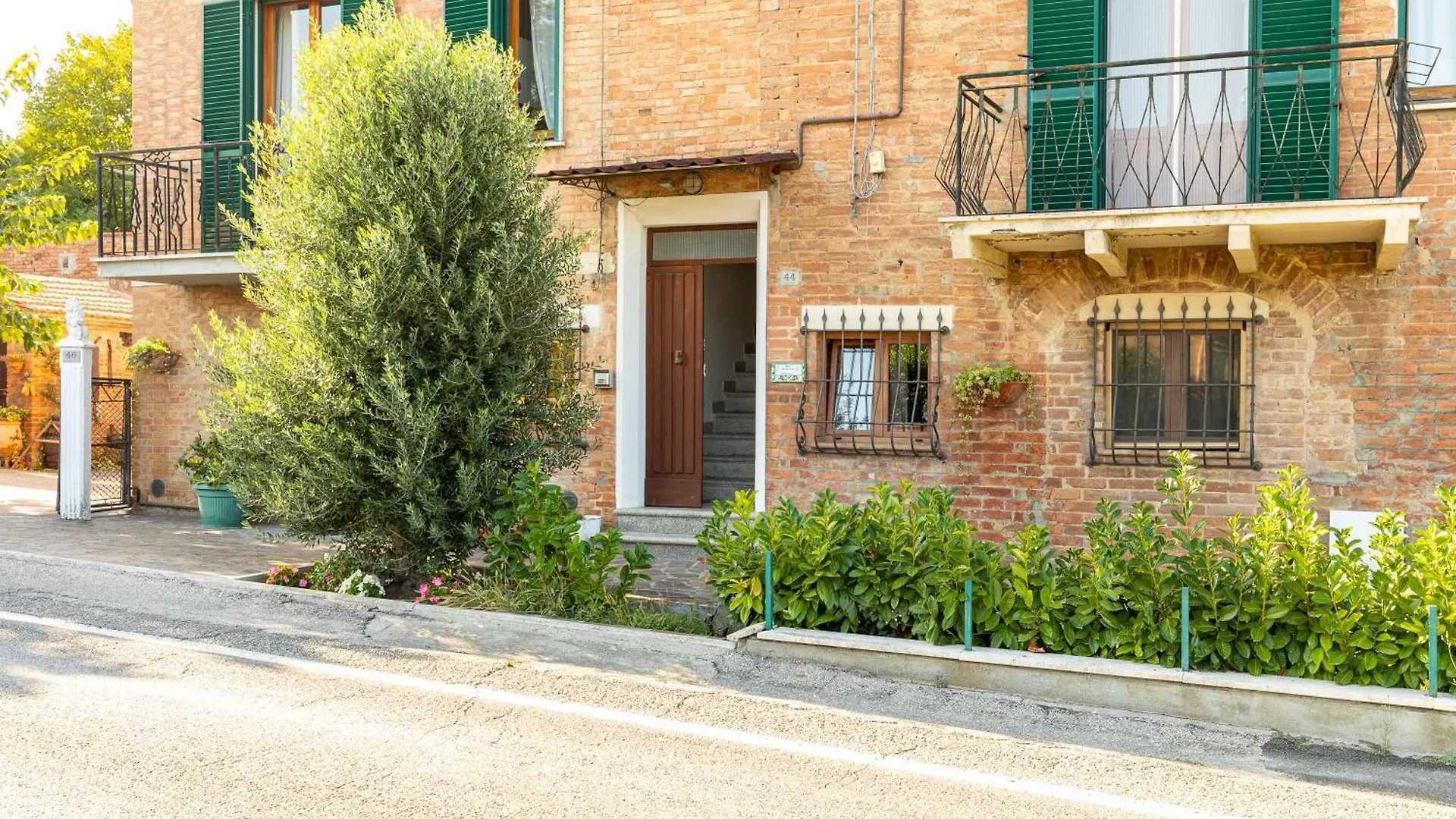 Casa Vacanze Mongili - La Quercia キウージ 0*,