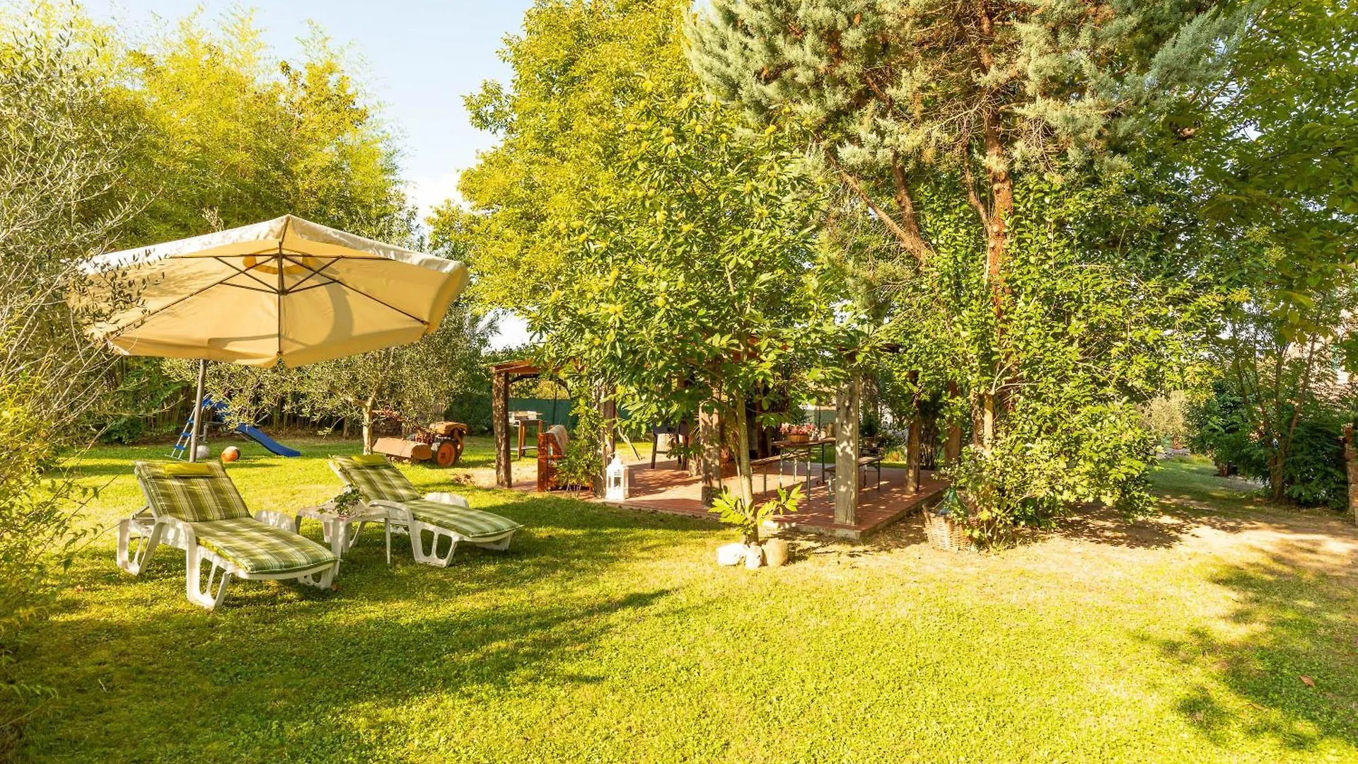Casa Vacanze Mongili - La Quercia キウージ