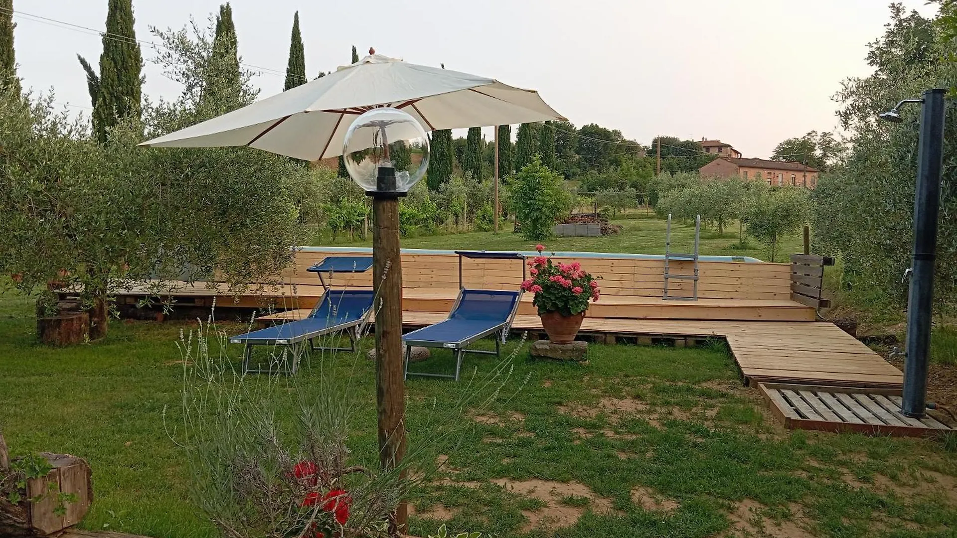 Casa Vacanze Mongili - La Quercia キウージ 0*,